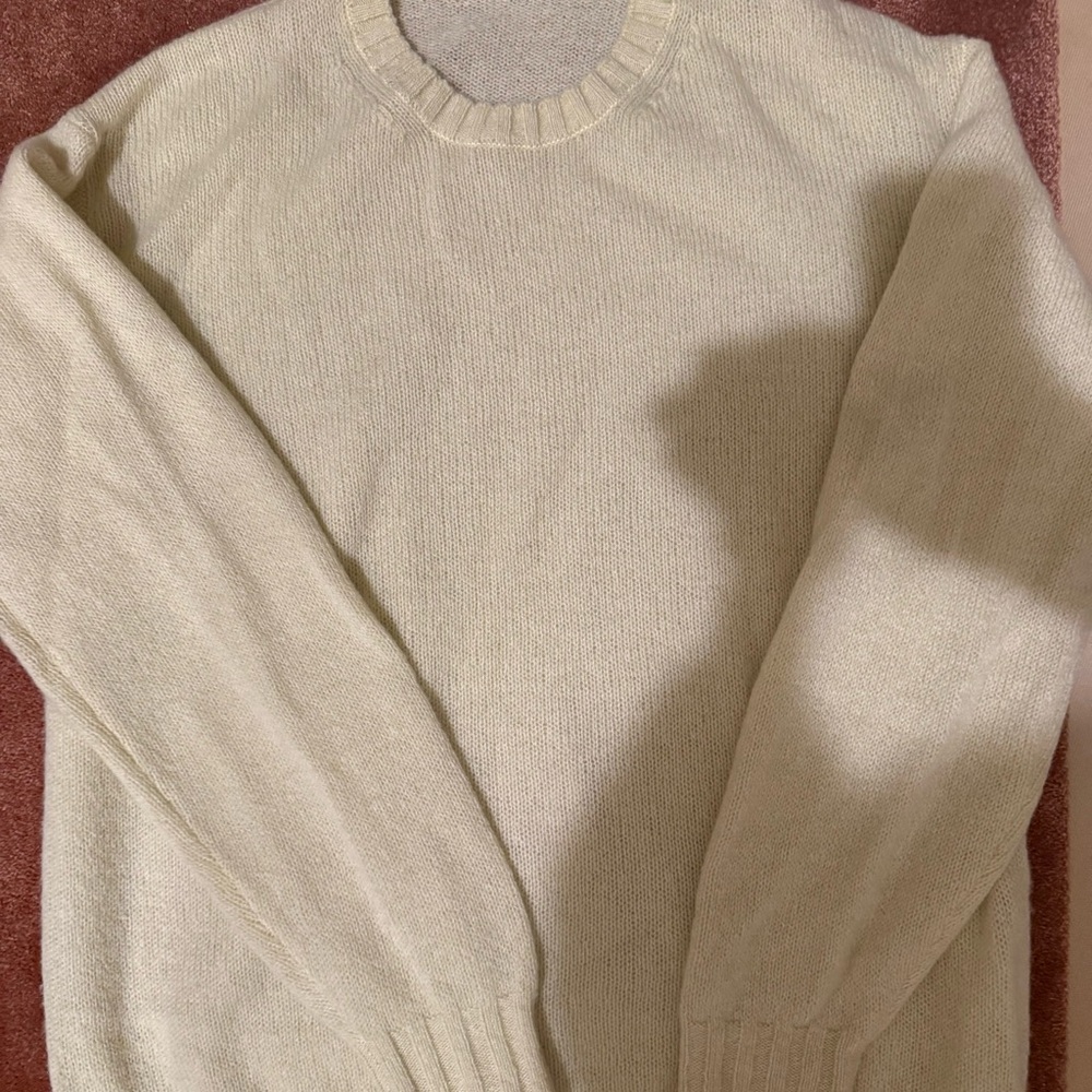 Auralee Light Yellow Sweater! Size 3 - Picture 5 of 7